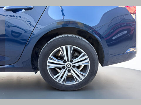 renault, megane, sedan 1.3 tce touch edc, otomatik, benzin 2.el otomobil | renew 21