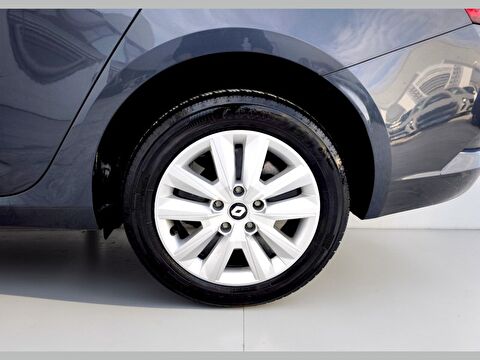 renault, megane, sedan 1.3 tce touch edc, otomatik, benzin 2.el otomobil | renew 22