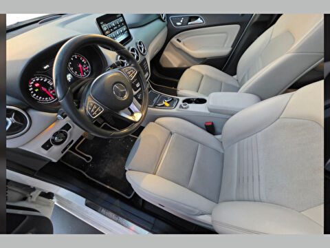 mercedes-benz, b serisi, b 180 blueeffıcıency urban 7g-dct, otomatik, benzin 2.el otomobil | renew 16