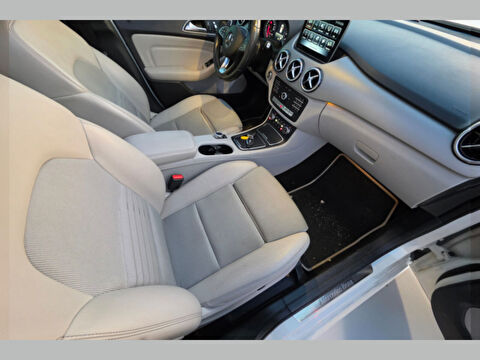 mercedes-benz, b serisi, b 180 blueeffıcıency urban 7g-dct, otomatik, benzin 2.el otomobil | renew 14