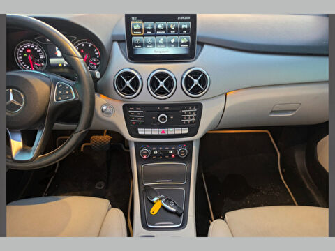 mercedes-benz, b serisi, b 180 blueeffıcıency urban 7g-dct, otomatik, benzin 2.el otomobil | renew 18