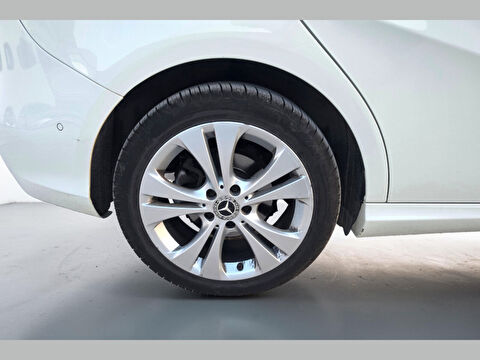 mercedes-benz, b serisi, b 180 blueeffıcıency urban 7g-dct, otomatik, benzin 2.el otomobil | renew 25