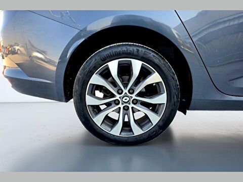 renault, megane, sedan 1.3 tce ıcon edc, otomatik, benzin 2.el otomobil | renew 22