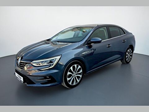 Sedan 1.3 TCe Icon EDC, 2. el otomobil | renew