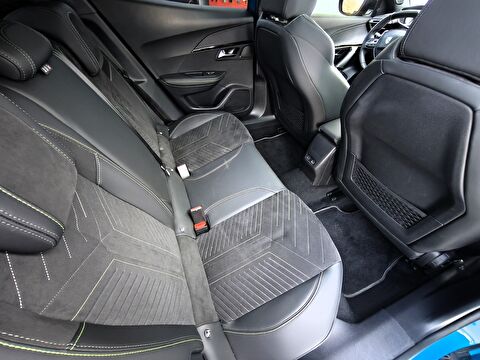 peugeot, 2008, crossover 1.2 puretech gt eat8, otomatik, benzin 2.el otomobil | renew 16