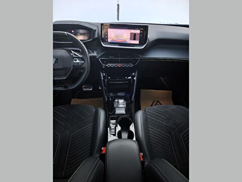 peugeot, 2008, crossover 1.2 puretech gt eat8, otomatik, benzin 2.el otomobil | renew 19