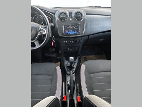 dacia, sandero, hatchback 0.9 tce stepway easy-r, otomatik, benzin 2.el otomobil | renew 19
