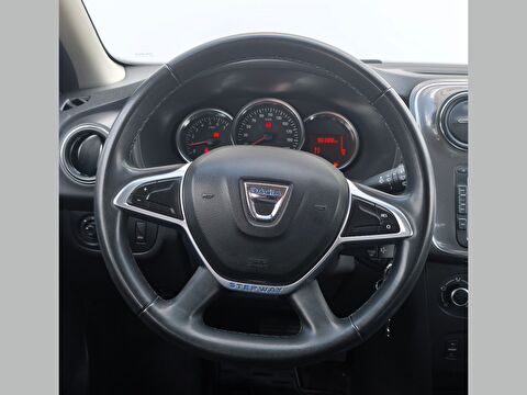 dacia, sandero, hatchback 0.9 tce stepway easy-r, otomatik, benzin 2.el otomobil | renew 18
