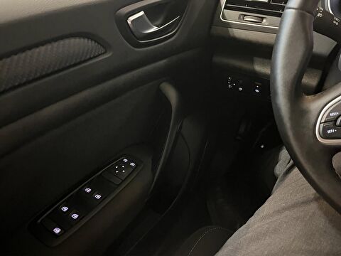 renault, megane, sedan 1.3 tce touch edc, otomatik, benzin 2.el otomobil | renew 26