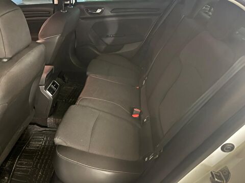 renault, megane, sedan 1.3 tce joy edc, otomatik, benzin 2.el otomobil | renew 32