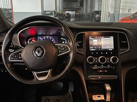 renault, megane, sedan 1.3 tce touch edc, otomatik, benzin 2.el otomobil | renew 25