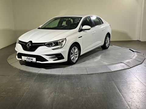 Sedan 1.3 TCe Joy EDC, 2. el otomobil | renew