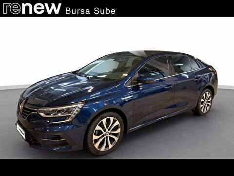 Sedan 1.3 TCe Icon EDC, 2. el otomobil | renew