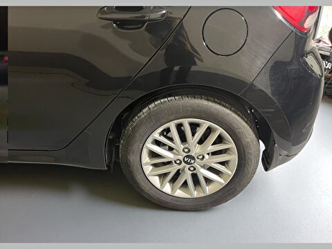 kia, rio, hatchback 1.4 cvvt elegance tekno otomatik, otomatik, benzin 2.el otomobil | renew 40