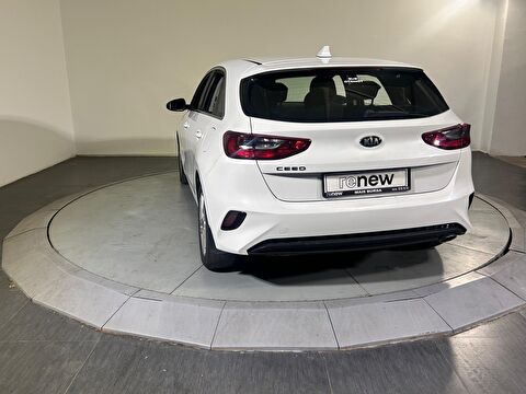 kia, cee'd, hatchback 1.6 crdı elegance dct, otomatik, dizel 2.el otomobil | renew 21