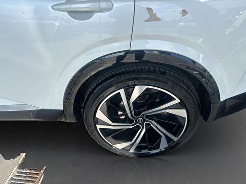nissan, qashqai, 1.3 dıg-t mhev platinum premium 4x4 cvt, otomatik, benzin 2.el otomobil | renew 8