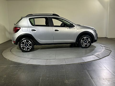 dacia, sandero, hatchback 1.0 tce eco-g stepway, manuel, benzin + lpg 2.el otomobil | renew 17