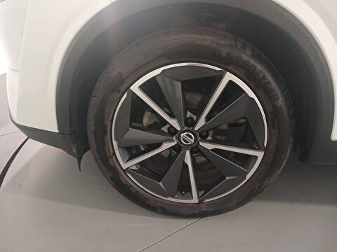 nissan, qashqai, suv 1.3 dıg-t sky pack dct, otomatik, benzin 2.el otomobil | renew 5