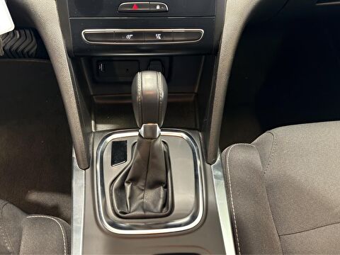 renault, megane, sedan 1.3 tce joy comfort edc, otomatik, benzin 2.el otomobil | renew 18