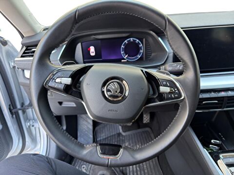 skoda, octavia, 1.5 tsı mhev premium dsg, otomatik, benzin 2.el otomobil | renew 18