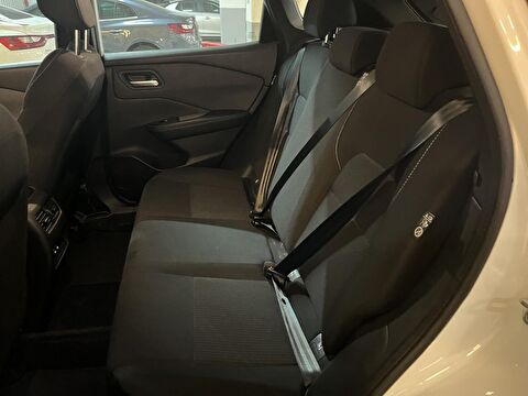 nissan, qashqai, 1.3 dıg-t mhev design pack 4x2 cvt, otomatik, benzin 2.el otomobil | renew 15
