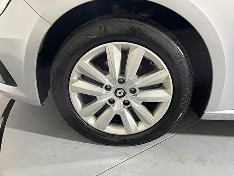 renault, megane, sedan 1.3 tce touch edc, otomatik, benzin 2.el otomobil | renew 40