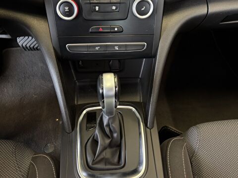 renault, megane, sedan 1.3 tce joy edc, otomatik, benzin 2.el otomobil | renew 18