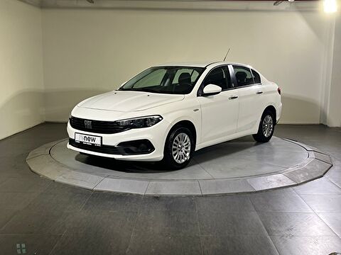 Sedan 1.3 MultiJet Easy, 2. el otomobil | renew