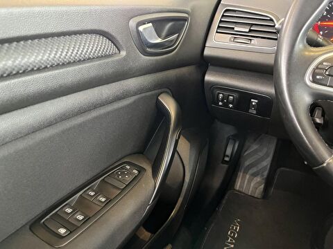 renault, megane, sedan 1.3 tce joy edc, otomatik, benzin 2.el otomobil | renew 25