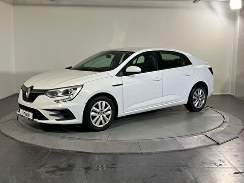 Sedan 1.3 TCe Joy EDC, 2. el otomobil | renew