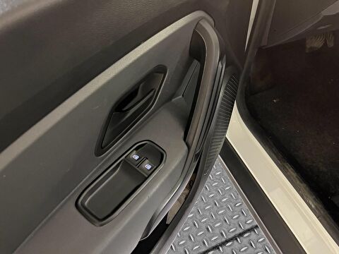 dacia, duster, 1.3 turbo essential edc 4x2, otomatik, benzin 2.el otomobil | renew 25