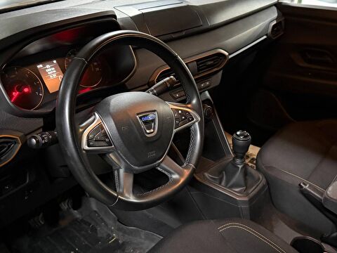 dacia, sandero, hatchback 1.0 tce stepway comfort, manuel, benzin 2.el otomobil | renew 17