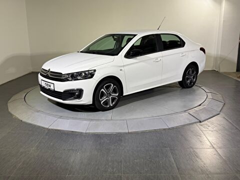 Sedan 1.5 BlueHDI Feel, 2. el otomobil | renew