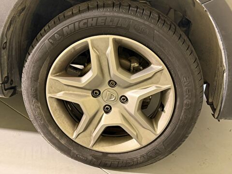 dacia, sandero, hatchback 0.9 tce stepway easy-r, otomatik, benzin 2.el otomobil | renew 33