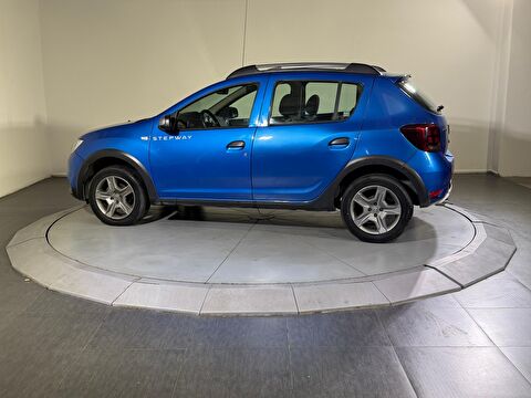 dacia, sandero, hatchback 0.9 tce stepway easy-r, otomatik, benzin 2.el otomobil | renew 26