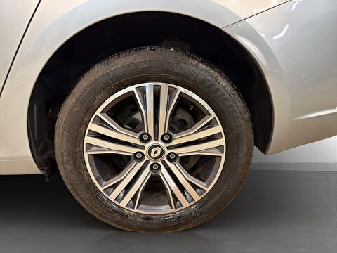 renault, megane, sedan 1.3 tce touch edc, otomatik, benzin 2.el otomobil | renew 7