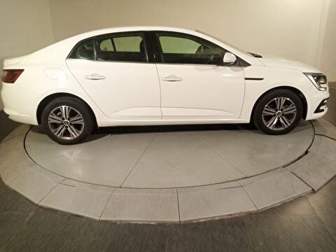 renault, megane, sedan 1.3 tce touch edc, otomatik, benzin 2.el otomobil | renew 17
