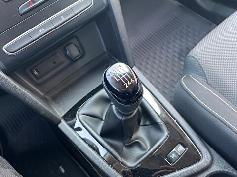 renault, megane, sedan 1.3 tce joy, manuel, benzin 2.el otomobil | renew 18