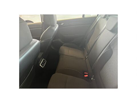 renault, megane, sedan 1.3 tce touch edc, otomatik, benzin 2.el otomobil | renew 3