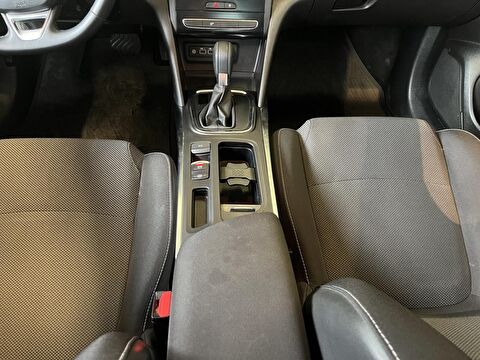 renault, megane, sedan 1.3 tce touch edc, otomatik, benzin 2.el otomobil | renew 20