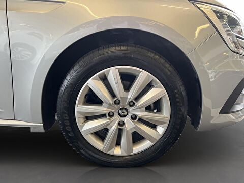 renault, megane, sedan 1.3 tce touch edc, otomatik, benzin 2.el otomobil | renew 8
