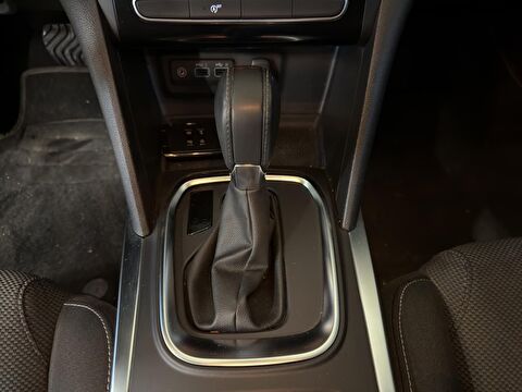 renault, megane, sedan 1.3 tce touch edc, otomatik, benzin 2.el otomobil | renew 18