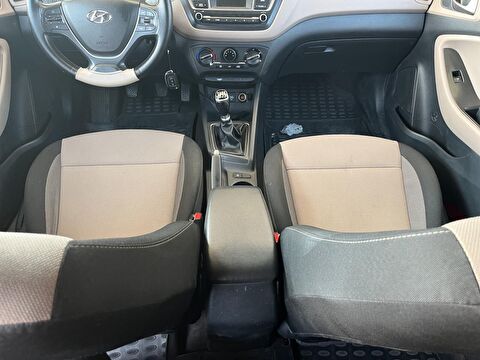 hyundai, i20, 1.4 crdı style panoramik cam tavan, manuel, dizel 2.el otomobil | renew 20