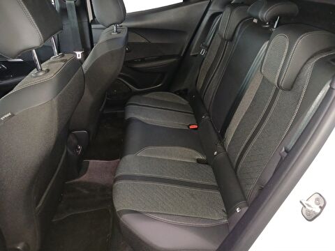 peugeot, 2008, crossover 1.2 puretech allure eat8, otomatik, benzin 2.el otomobil | renew 15