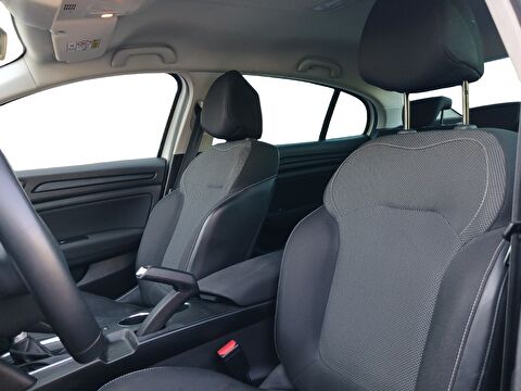 renault, megane, sedan 1.3 tce joy edc, otomatik, benzin 2.el otomobil | renew 12