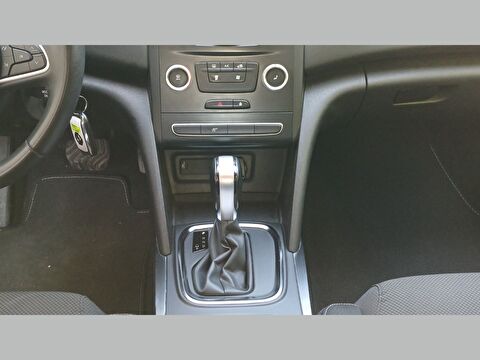 renault, megane, sedan 1.3 tce joy edc, otomatik, benzin 2.el otomobil | renew 18