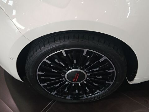 fiat, 500 ailesi, 500e la prima by bocelli, otomatik, elektrik 2.el otomobil | renew 8