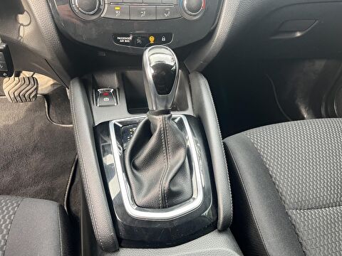 nissan, qashqai, suv 1.3 dıg-t visia dct, otomatik, benzin 2.el otomobil | renew 15