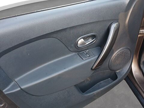 dacia, sandero, hatchback 0.9 tce stepway easy-r, otomatik, benzin 2.el otomobil | renew 17