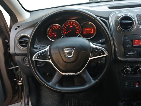 dacia, sandero, hatchback 0.9 tce stepway easy-r, otomatik, benzin 2.el otomobil | renew 13